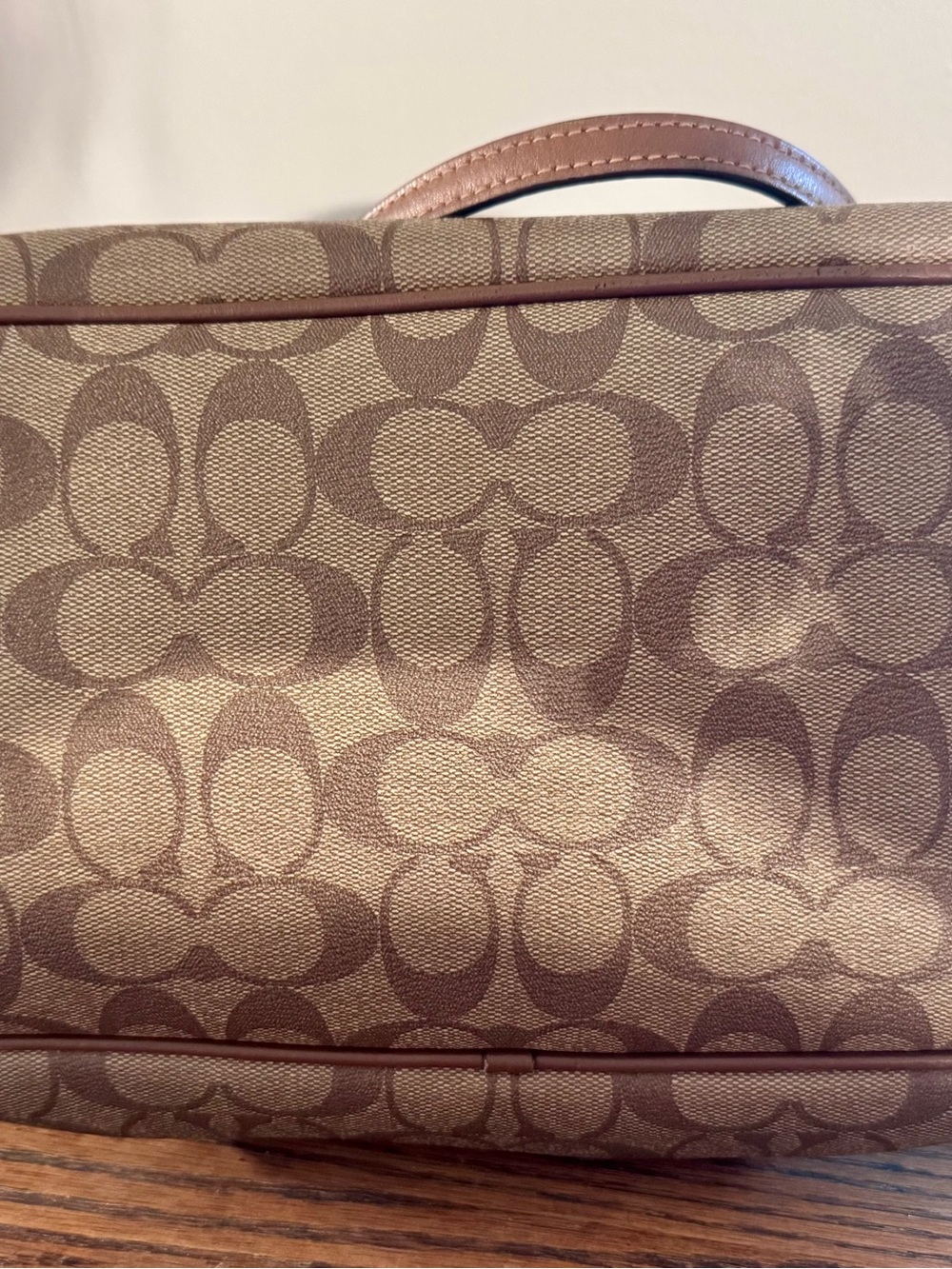 Coach Drawstring Carryall in Signature Canvas - Picture 4 of 11